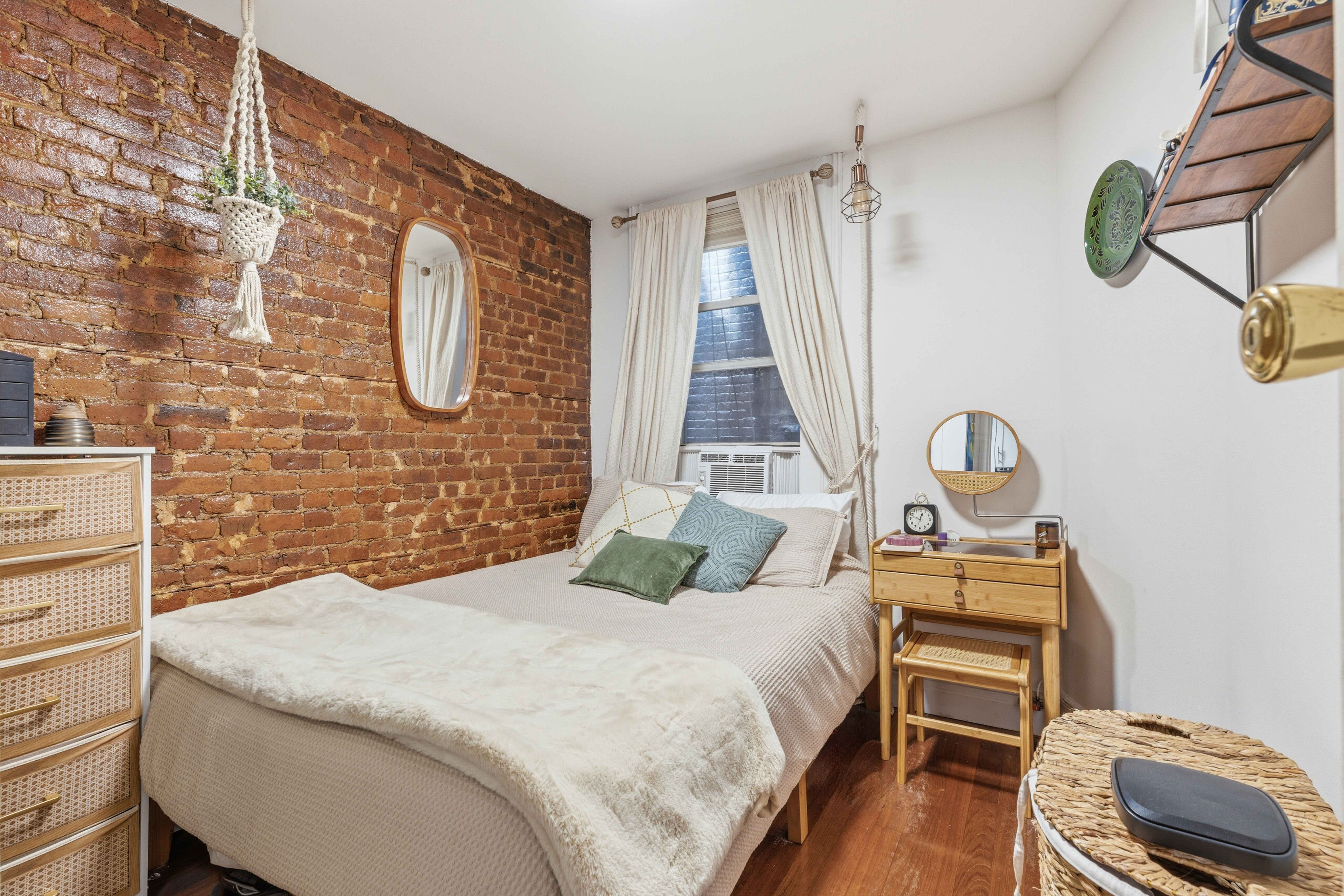 150 East 3rd Street, Unit 2 Manhattan, NY 10009 - Photo 5 of 6