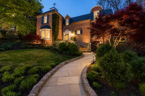 $2,095,000 | 4845 Linnean Avenue Northwest, Washington, DC 20008