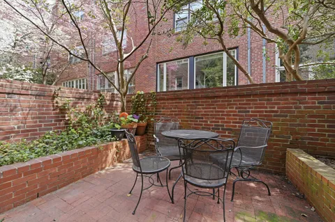 $789,000 | 421 South Jessup Street, Philadelphia, PA 19147