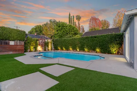 $1,895,000 | 4518 Varna Avenue, Sherman Oaks, CA 91423
