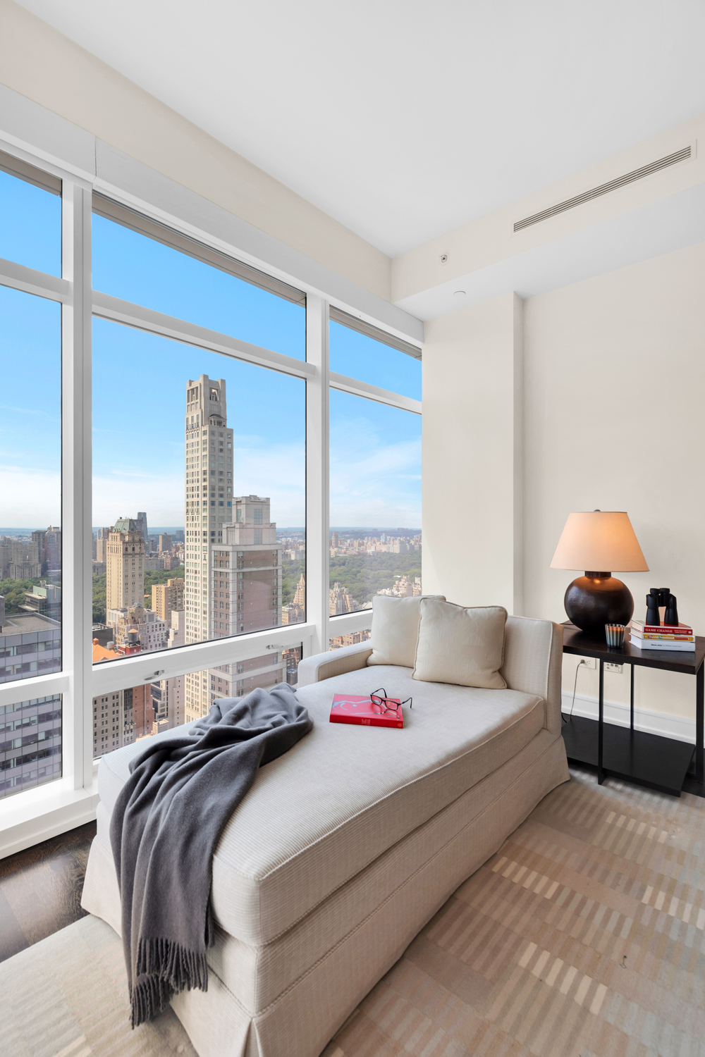 151 East 58th Street, Unit 34D Manhattan, NY 10022 - Photo 2 of 16