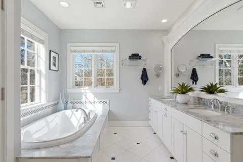 $1,825,000 | 904 Plymouth Road, Lower Gwynedd, PA 19002