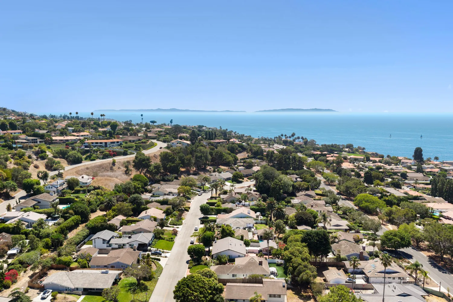 an aerial view of multiple house