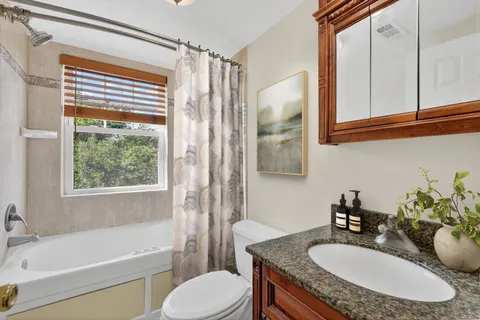 $169,900 | 3868 9th Street Southeast, Unit 301, Washington, DC 20032
