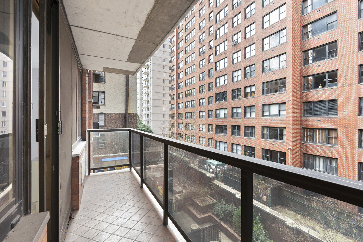 510 East 80th Street, Unit 3A Manhattan, NY 10075 - Photo 1 of 9