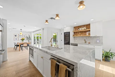 $1,599,000 | 44 Fort Royal Isle, Fort Lauderdale, FL 33308