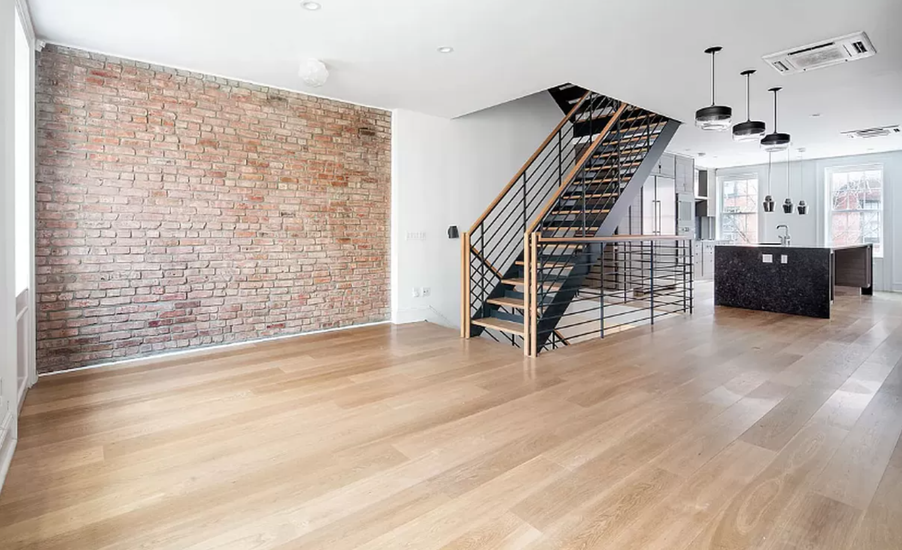 395 Bleecker Street Manhattan, NY 10014 - Photo 2 of 16