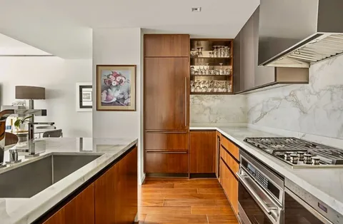 $3,250,000 | 1 West End Avenue, Unit 25D | Upper West Side