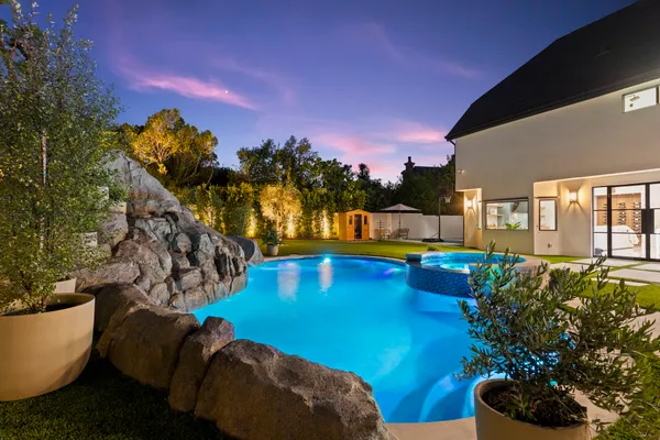 $5,300,000 | 20630 Kingsboro Way, Woodland Hills, CA 91364