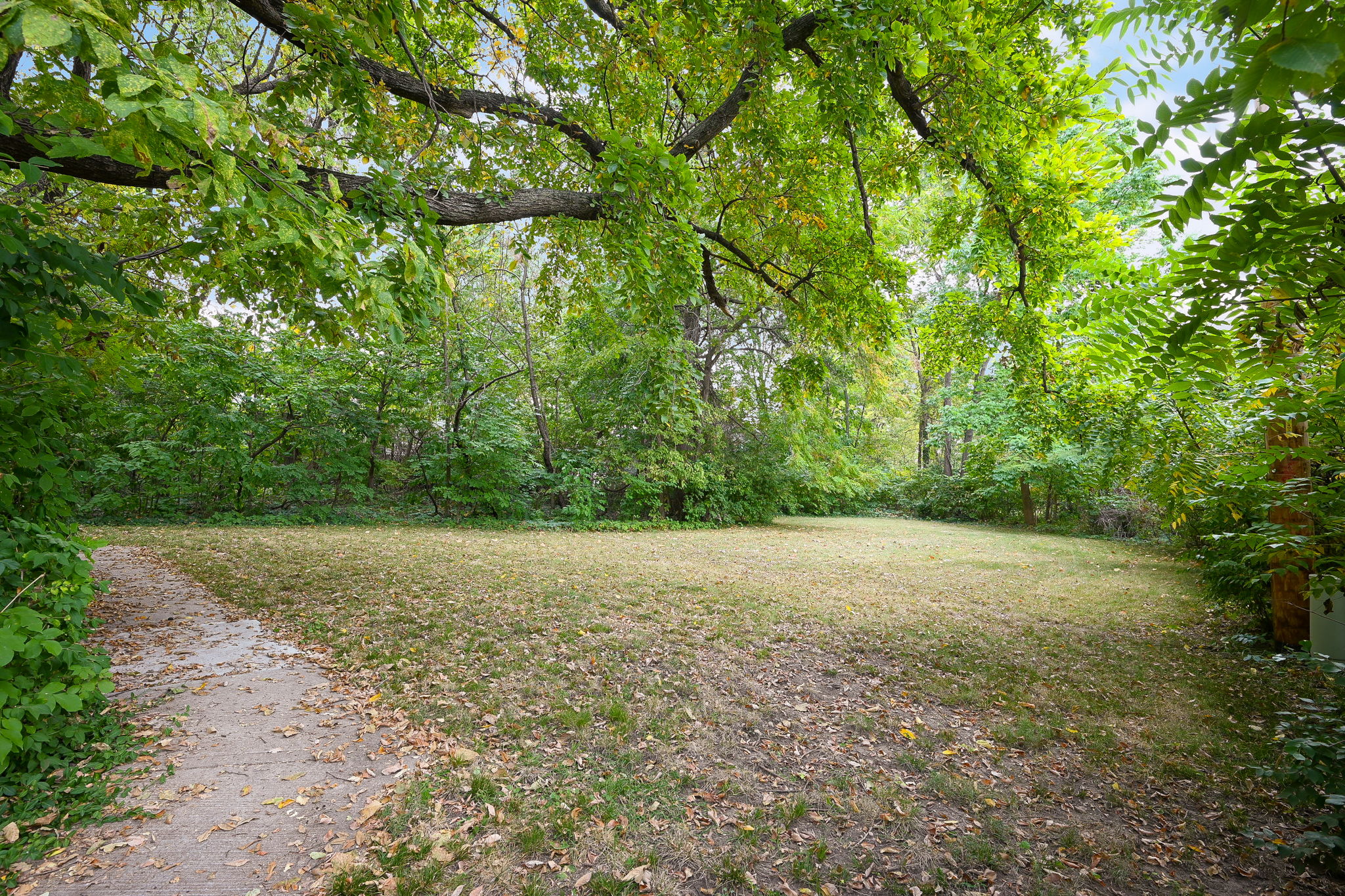 8501 Riley Street Overland Park, KS 66212 - Photo 11 of 25