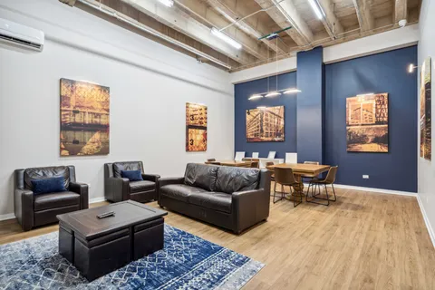 $240,000 | 1645 West Ogden Avenue, Unit 438, Chicago, IL 60612