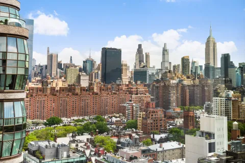 $3,175,000 | 500 West 18th Street, Unit EAST 20C | Chelsea