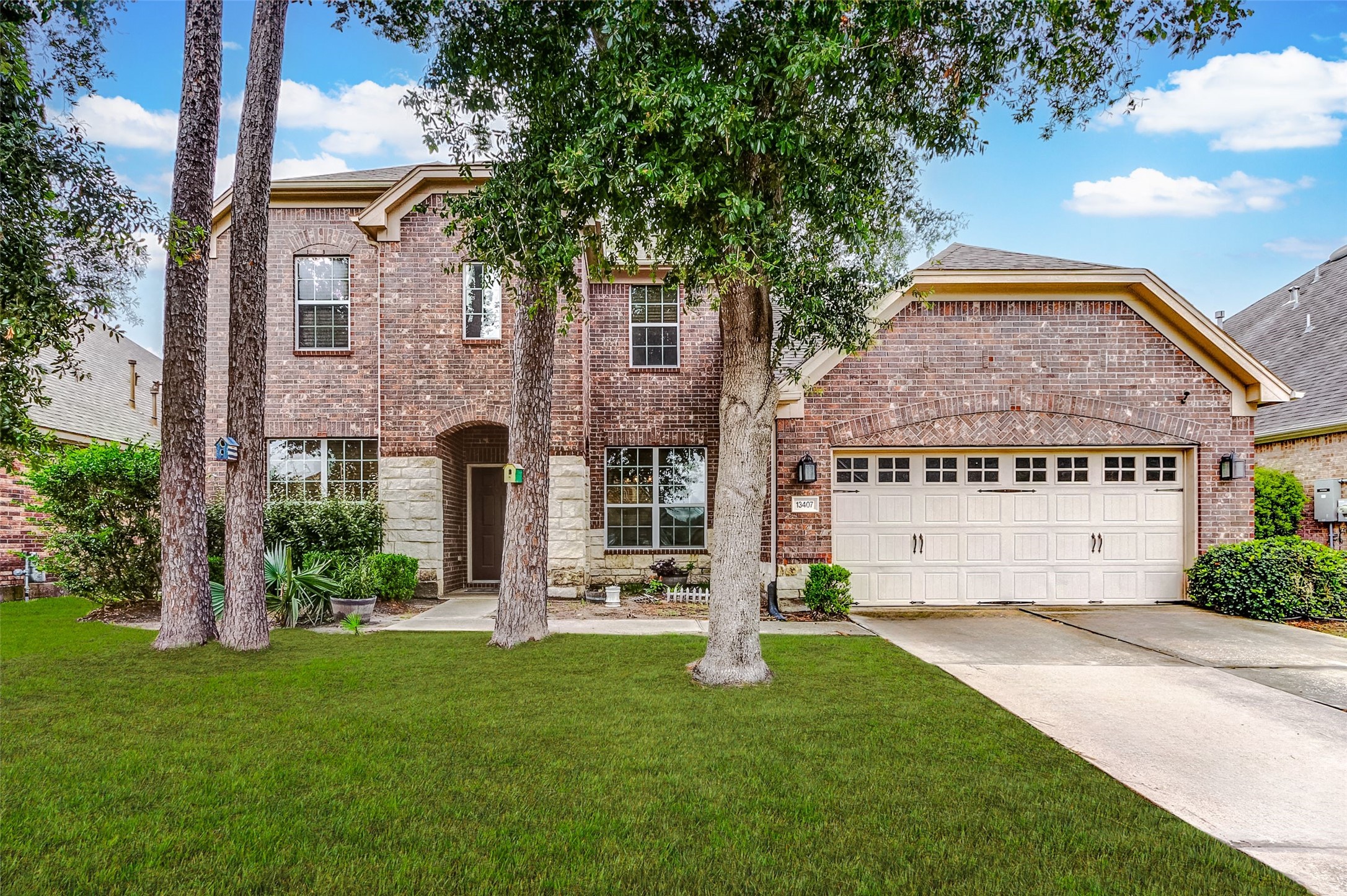 13407 Douglas Lake Road Houston, TX 77044 - Photo 1 of 29