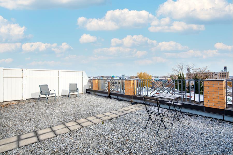 99 Kingsland Avenue, Unit 205 Brooklyn, NY 11222 - Photo 8 of 9