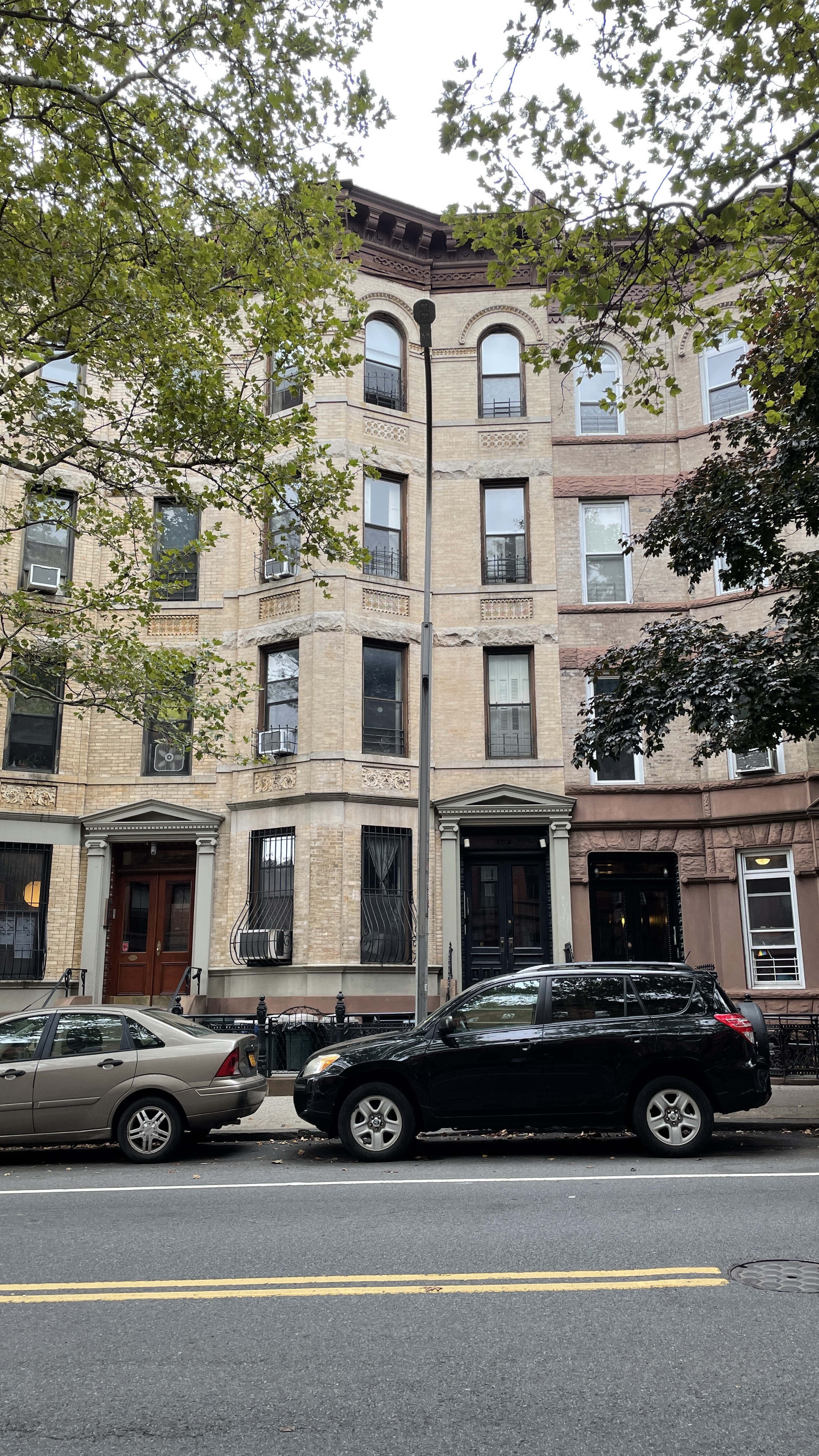 353 6th Avenue Brooklyn, NY 11215 - Photo 1 of 17