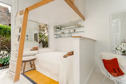 a view of utility room