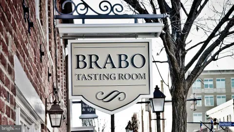 $1,100,000 | 2404 King Street, Alexandria, VA 22301