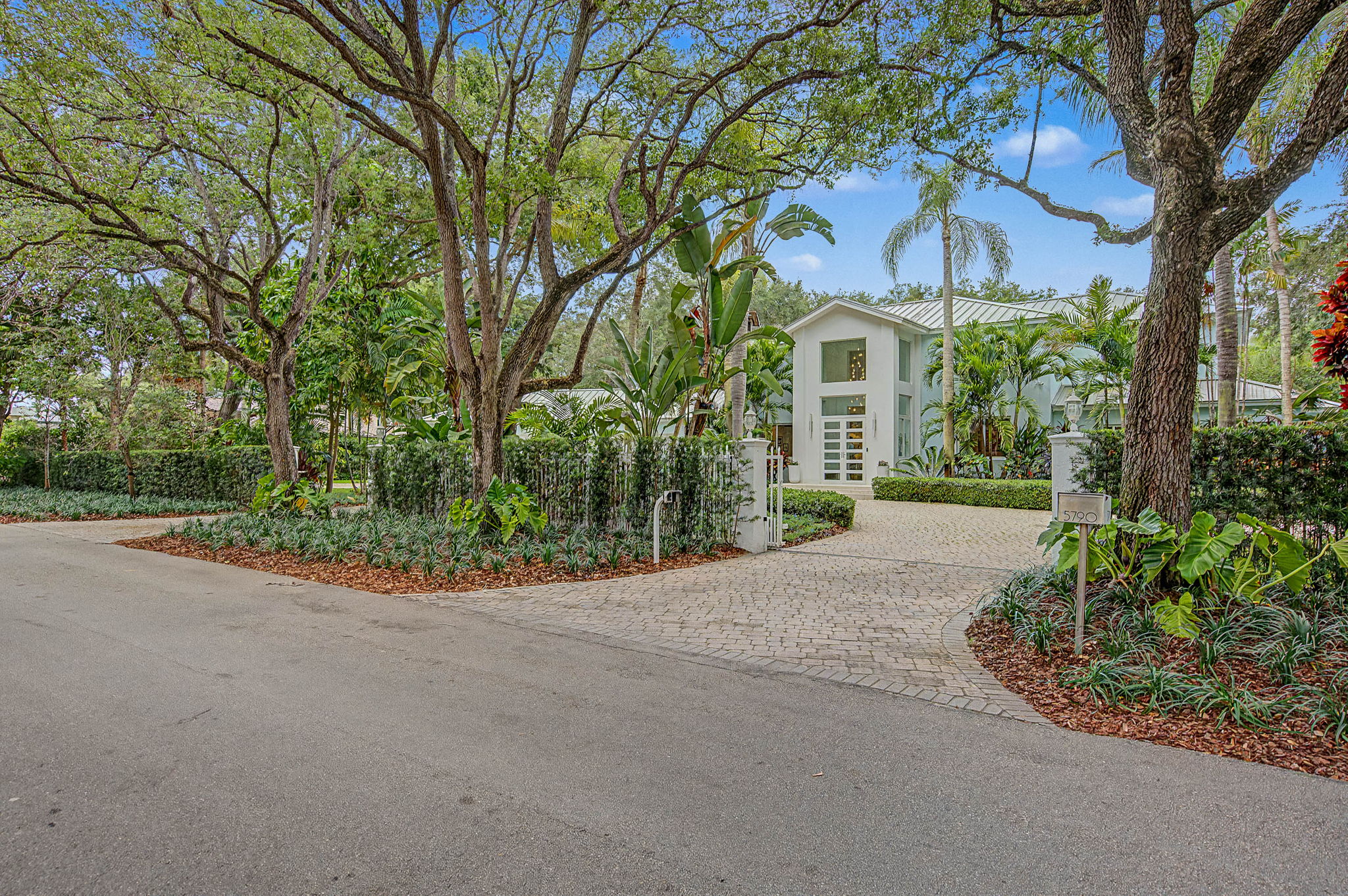 5790 Southwest 96th Street Pinecrest, FL 33156 - Photo 38 of 38