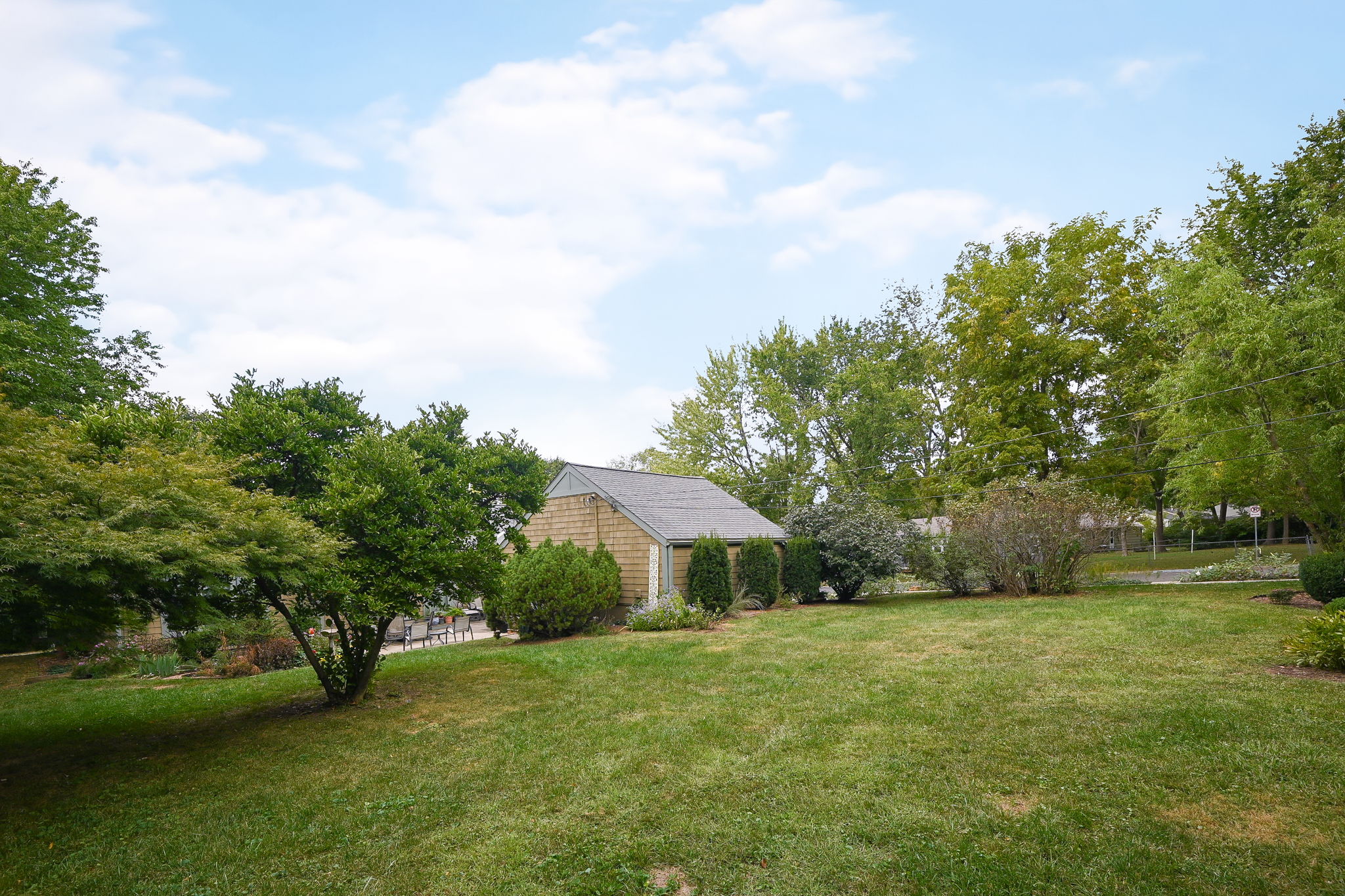 8501 Riley Street Overland Park, KS 66212 - Photo 8 of 25