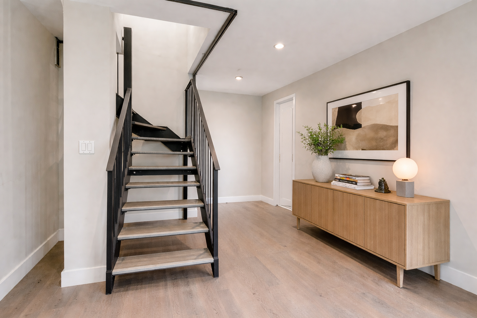 416 West 52nd Street, Unit TH205 Manhattan, NY 10019 - Photo 7 of 21