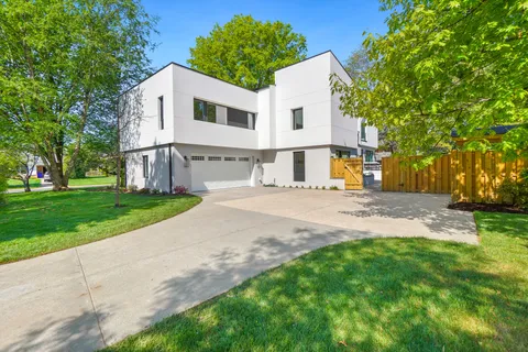 $3,299,000 | 7301 Marbury Road, Bethesda, MD 20817