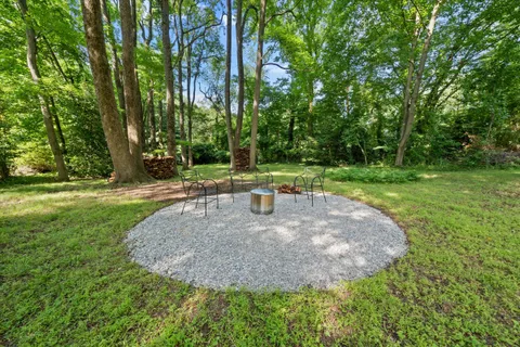 $689,000 | 12 Vining Lane, Wilmington, DE 19807