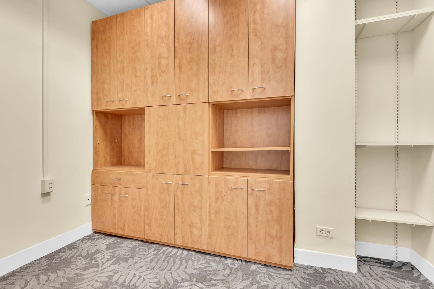 142 Joralemon Street, Unit 9C Brooklyn, NY 11201 - Photo 4 of 7 a view of an empty room