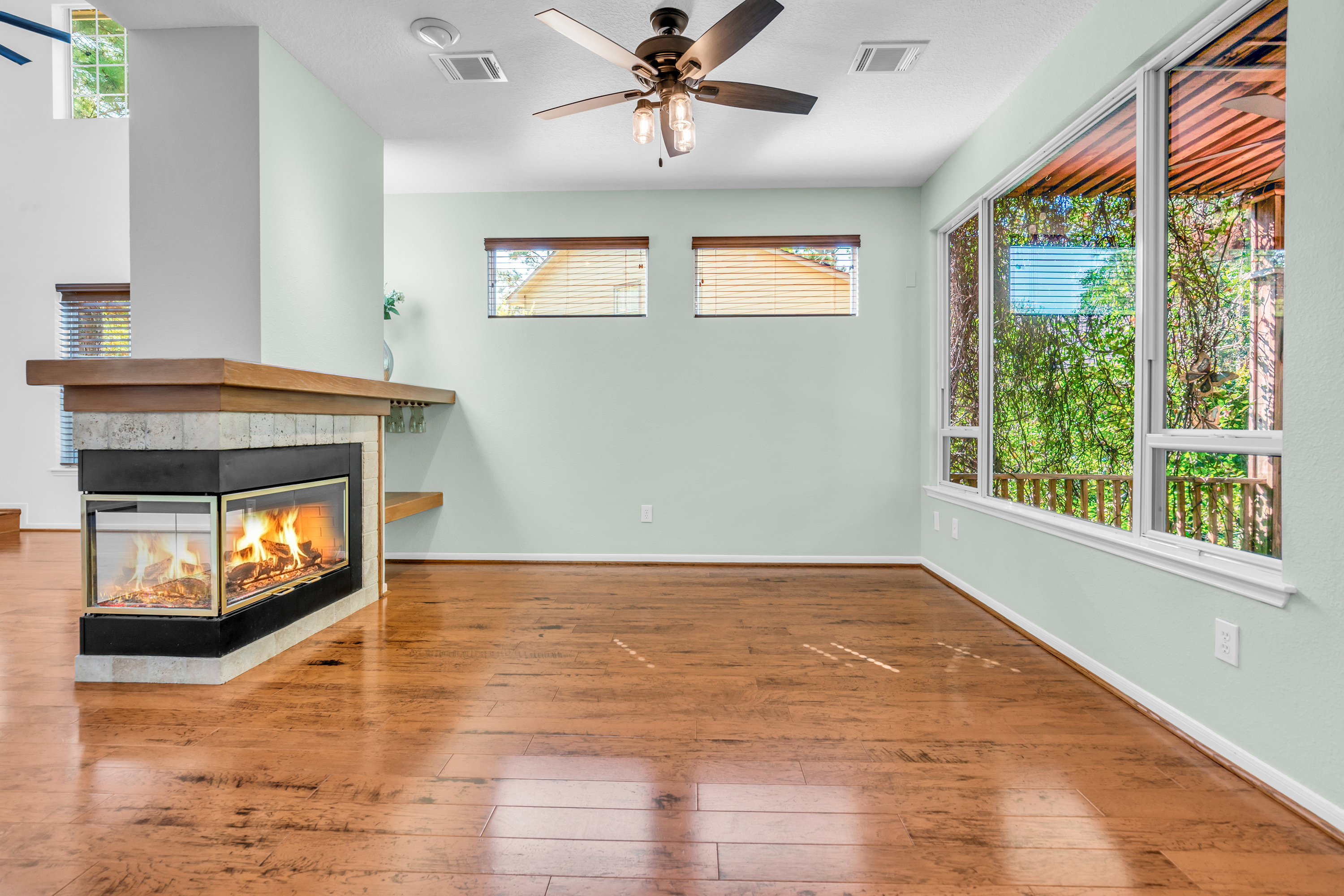 75 Lakeridge Drive Spring, TX 77381 - Photo 16 of 45 Gallery Image 16
