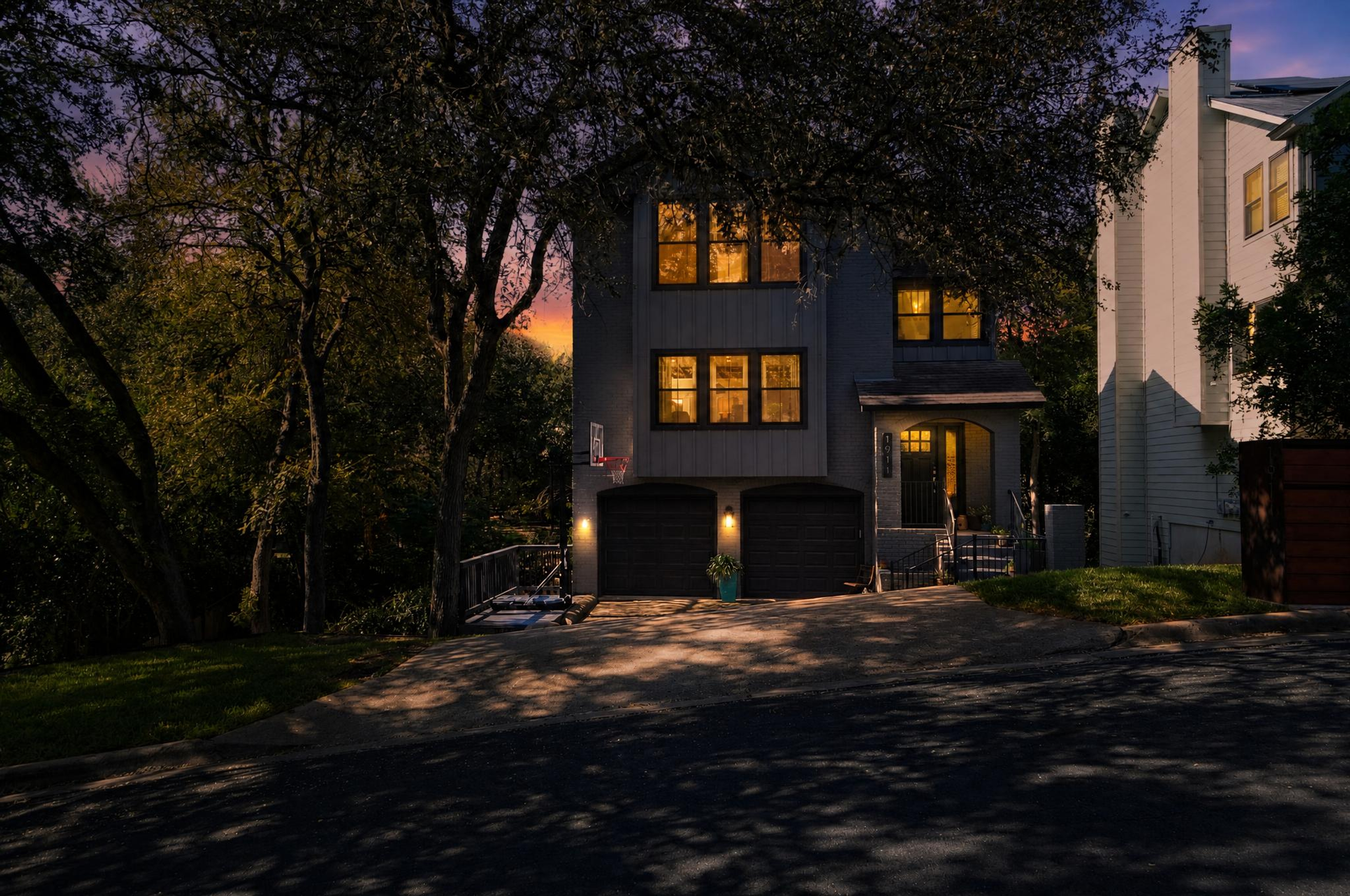 1911 Stoneridge Road Austin, TX 78746 - Photo 26 of 26 Gallery Image 26