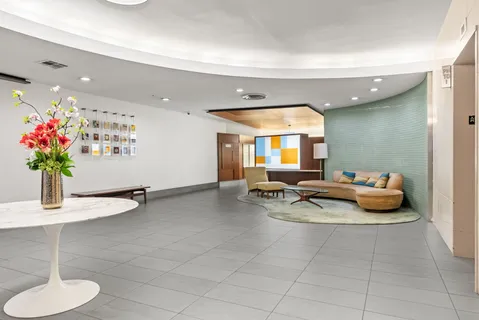 $675,000 | 310 East 46th Street, Unit 5T | Midtown East