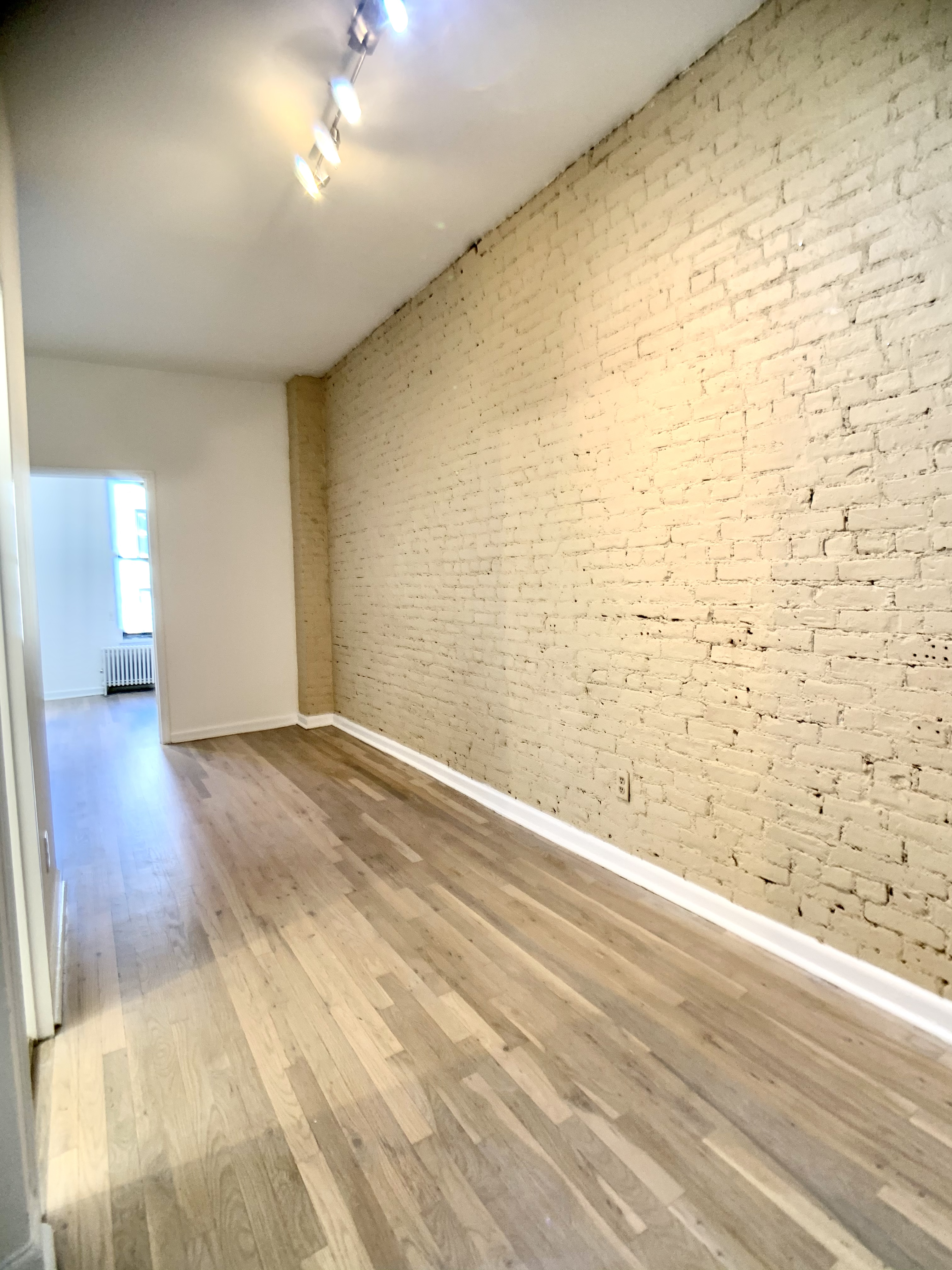 328 East 94th Street, Unit 3C Manhattan, NY 10128 - Photo 5 of 13