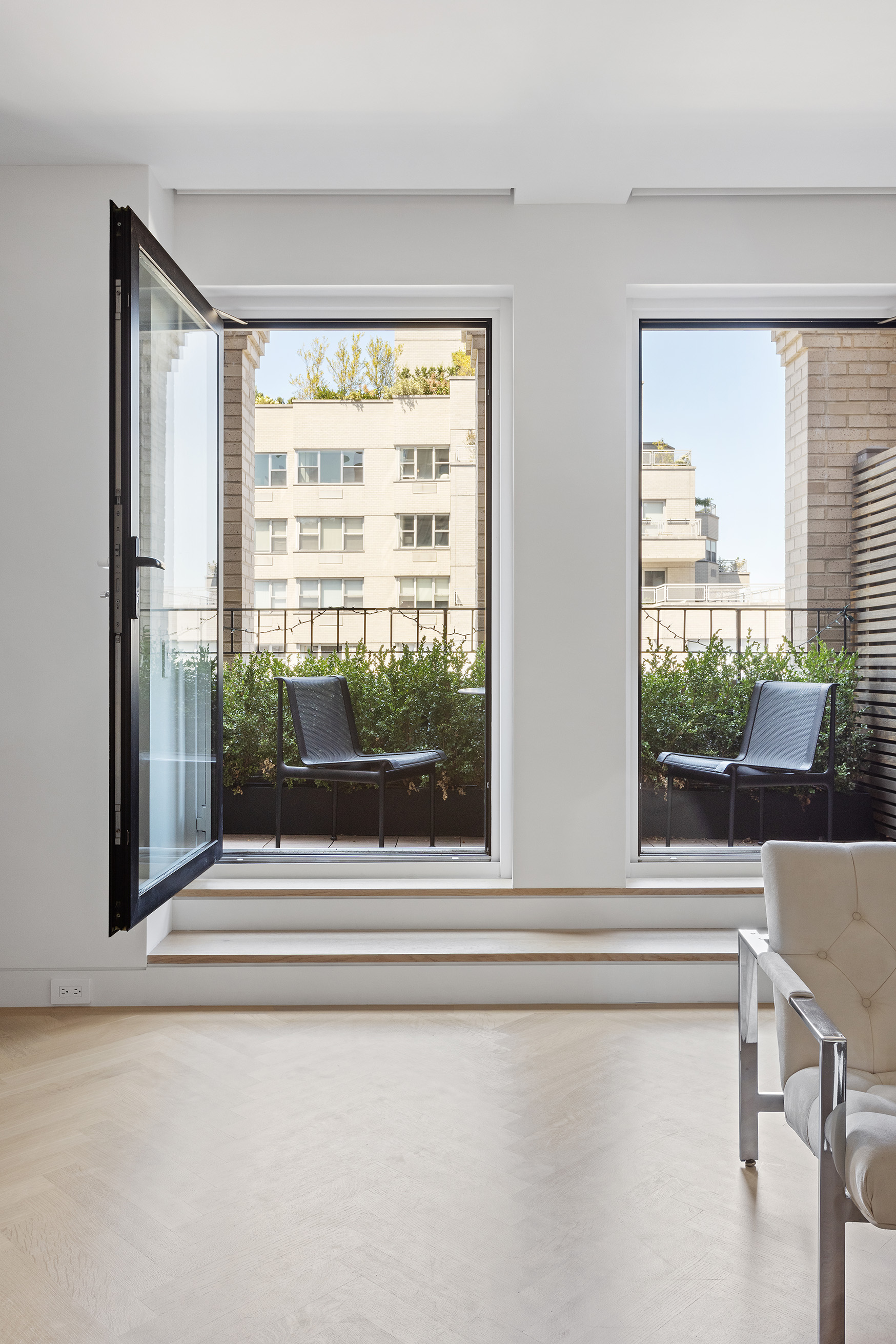 1 5th Avenue, Unit 16F Manhattan, NY 10003 - Photo 2 of 23 a view of a bath tub sitting in a living room