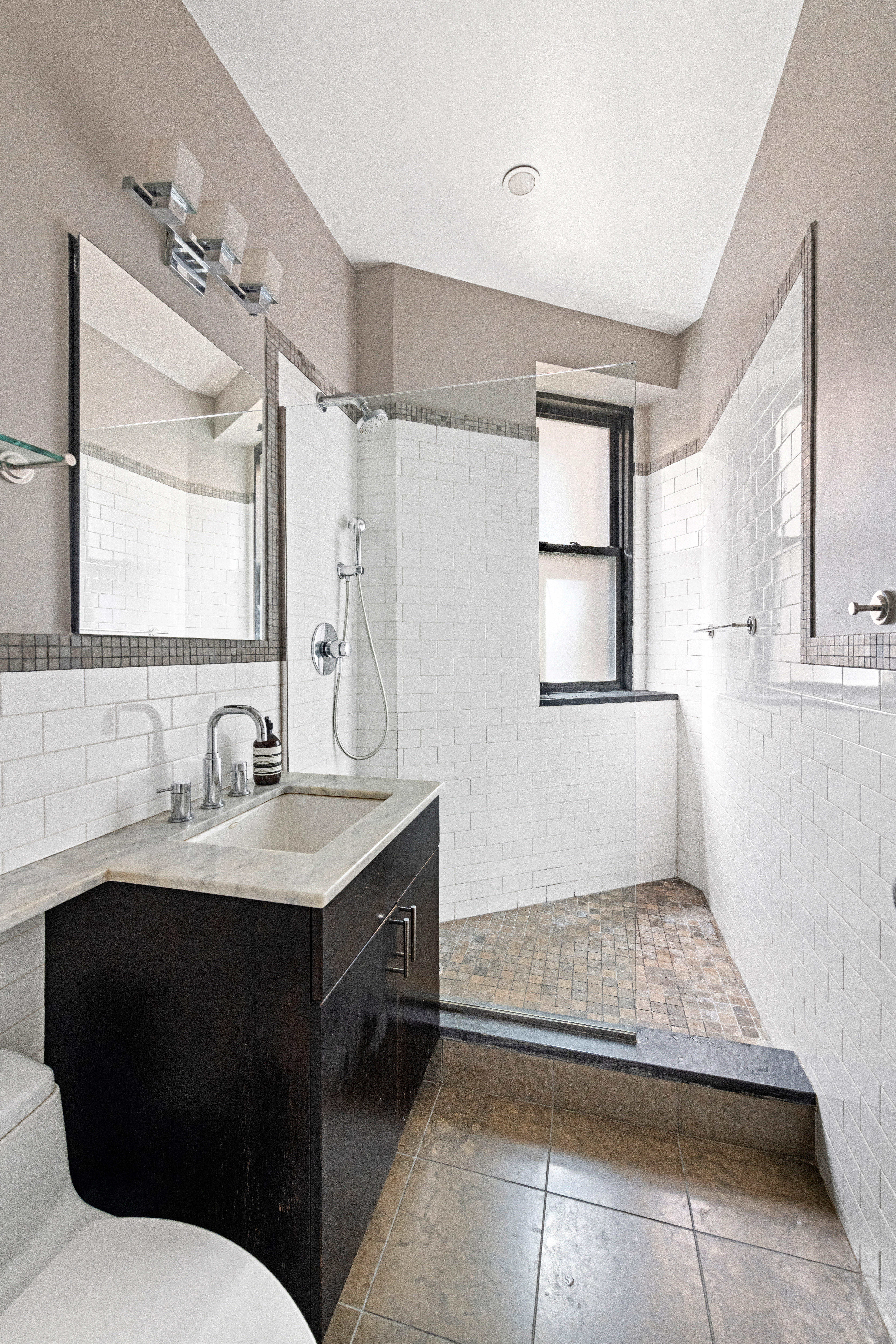 327 West 83rd Street, Unit 1A Manhattan, NY 10024 - Photo 5 of 7