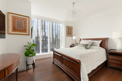 $3,495,000 | 1 West End Avenue, Unit 19J | Upper West Side