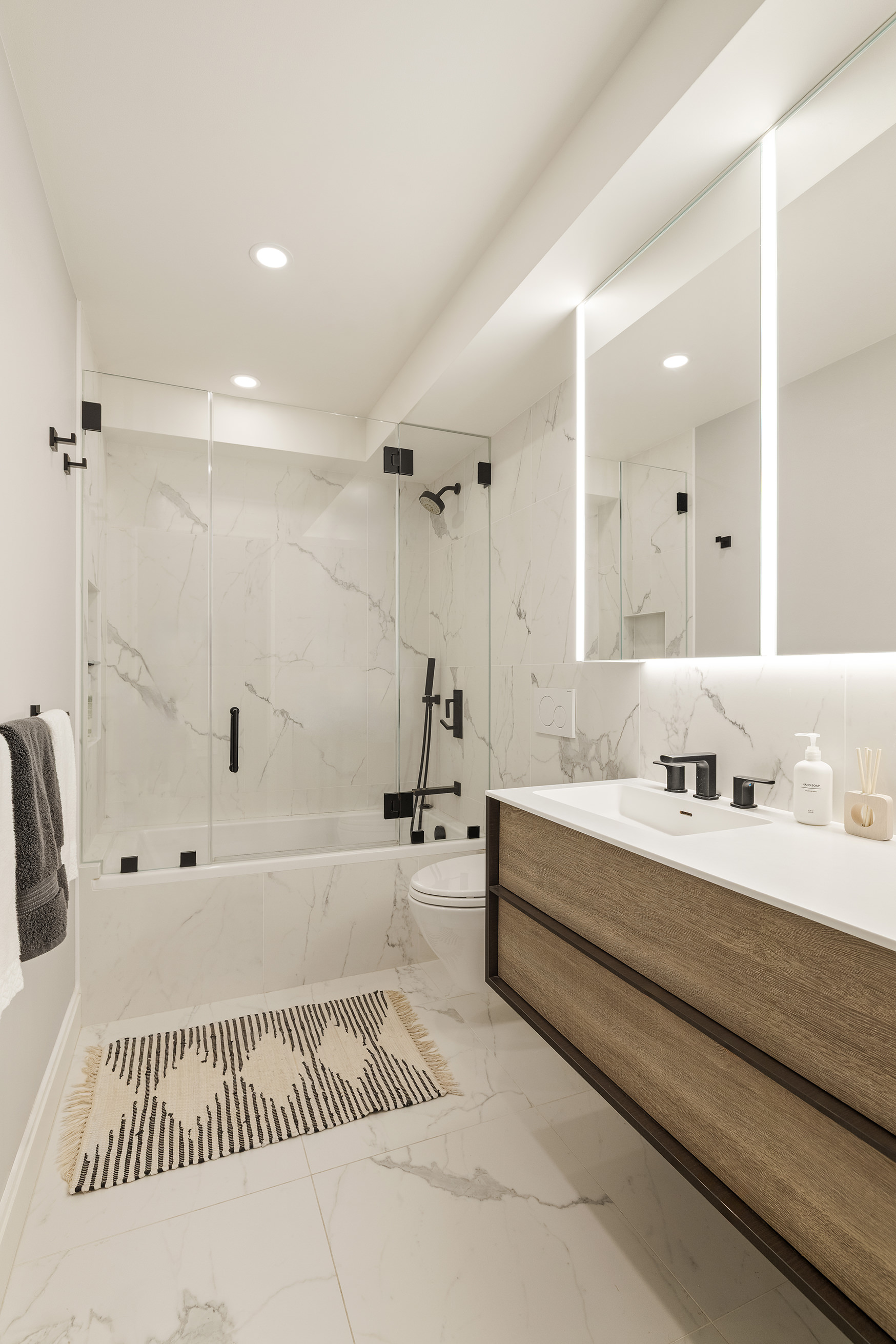70 East 10th Street, Unit 5G Manhattan, NY 10003 - Photo 9 of 16 Gallery Image 9