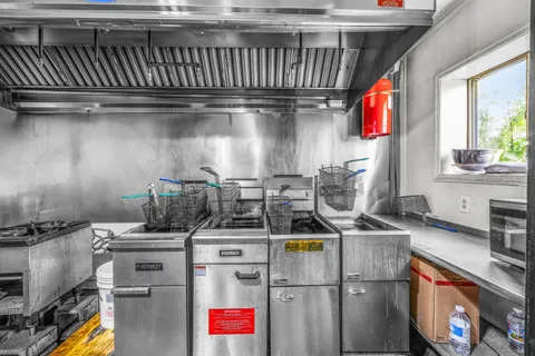 $400,000 | 697 West Cherry Street, Jesup, GA 31545