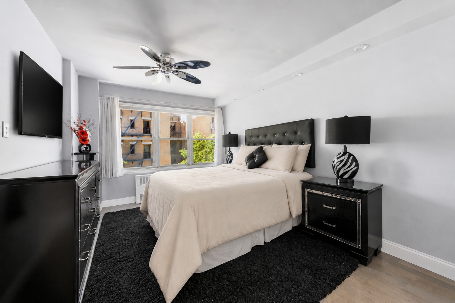 435 East 65th Street, Unit 4E1 Manhattan, NY 10065 - Photo 6 of 11