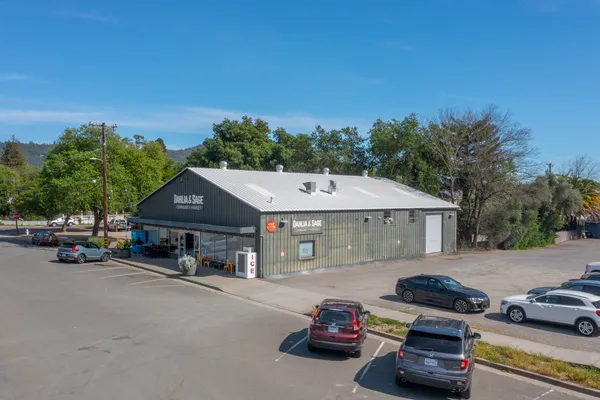 $1,500,000 | 115 East 2nd Street, Cloverdale, CA 95425