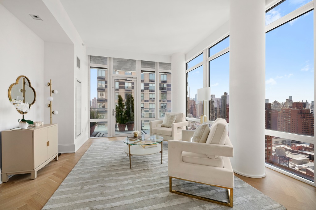 305 East 85th Street, Unit PHC Manhattan, NY 10028 - Photo 11 of 27