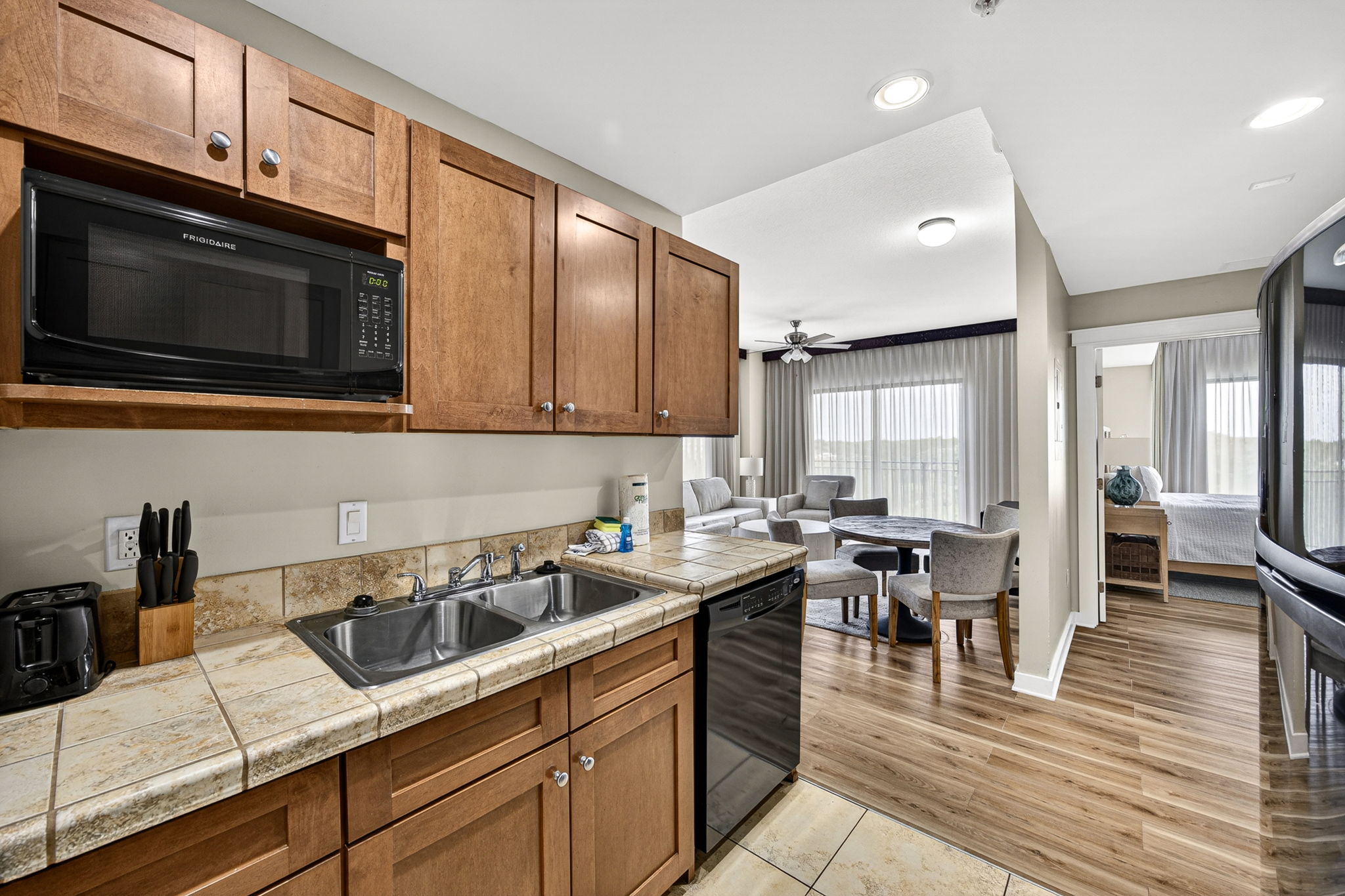 15100 Front Beach Road, Unit 417 Panama City Beach, FL 32413 - Photo 6 of 32