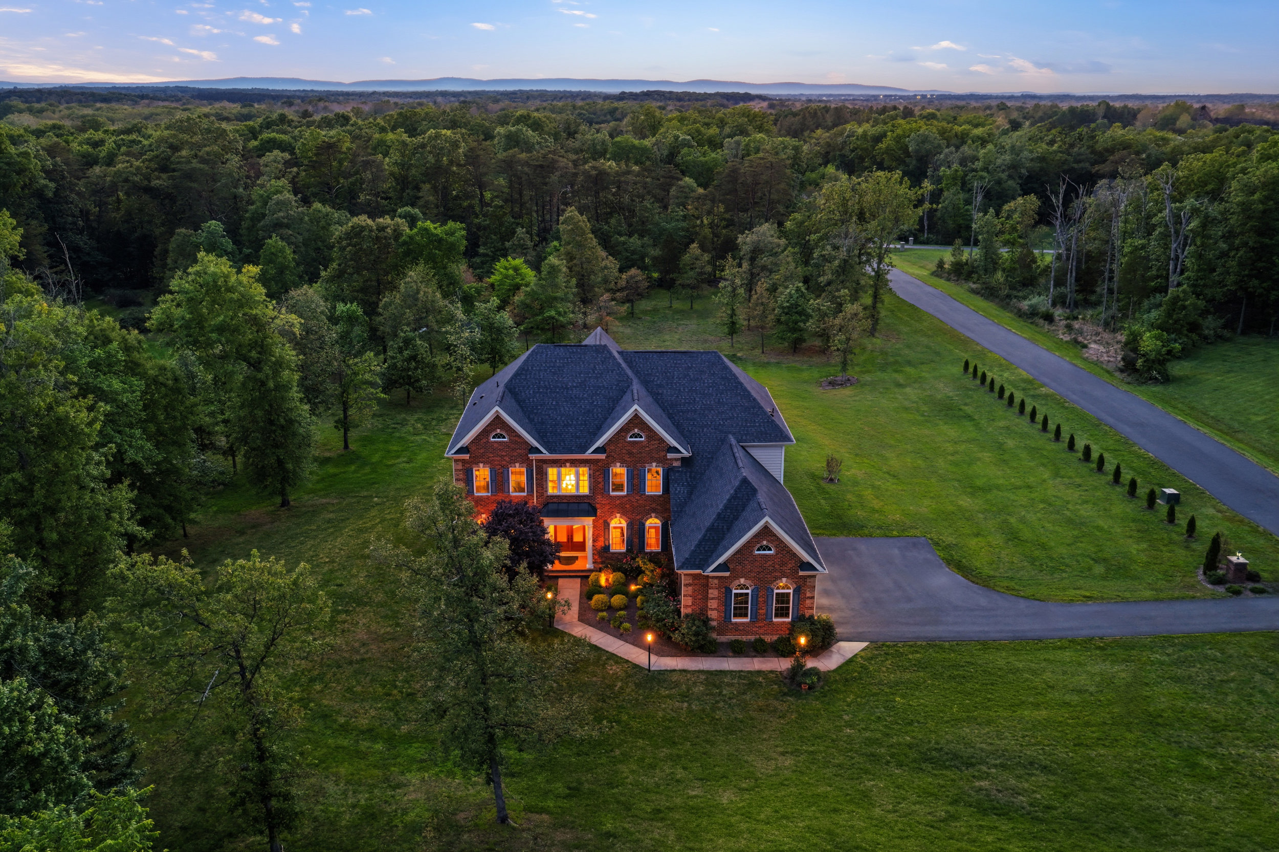 7306 Bull Run Centreville, VA 20121 - Photo 3 of 8