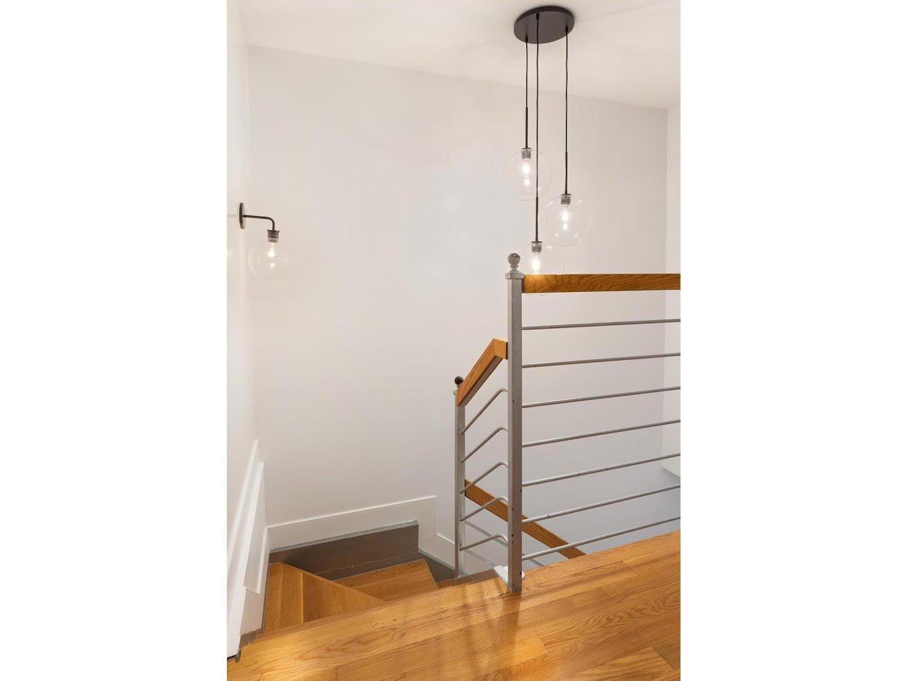 662 Bergen Street, Unit 1A Brooklyn, NY 11238 - Photo 5 of 9 a view of entryway
