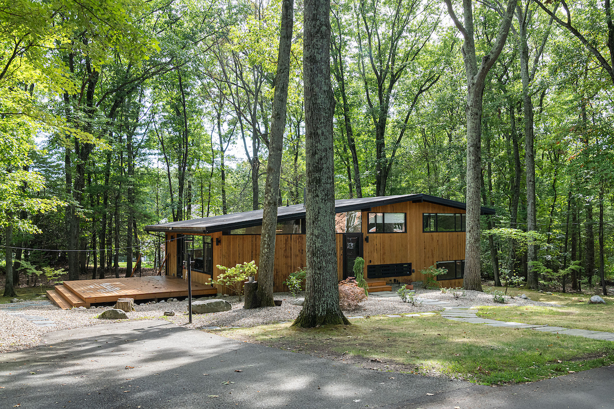 5 Gould Road Lexington, MA 02420 - Photo 2 of 26 Gallery Image 2