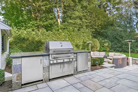 $2,895,000 | 24 Radcliffe Road, Wellesley, MA 02482