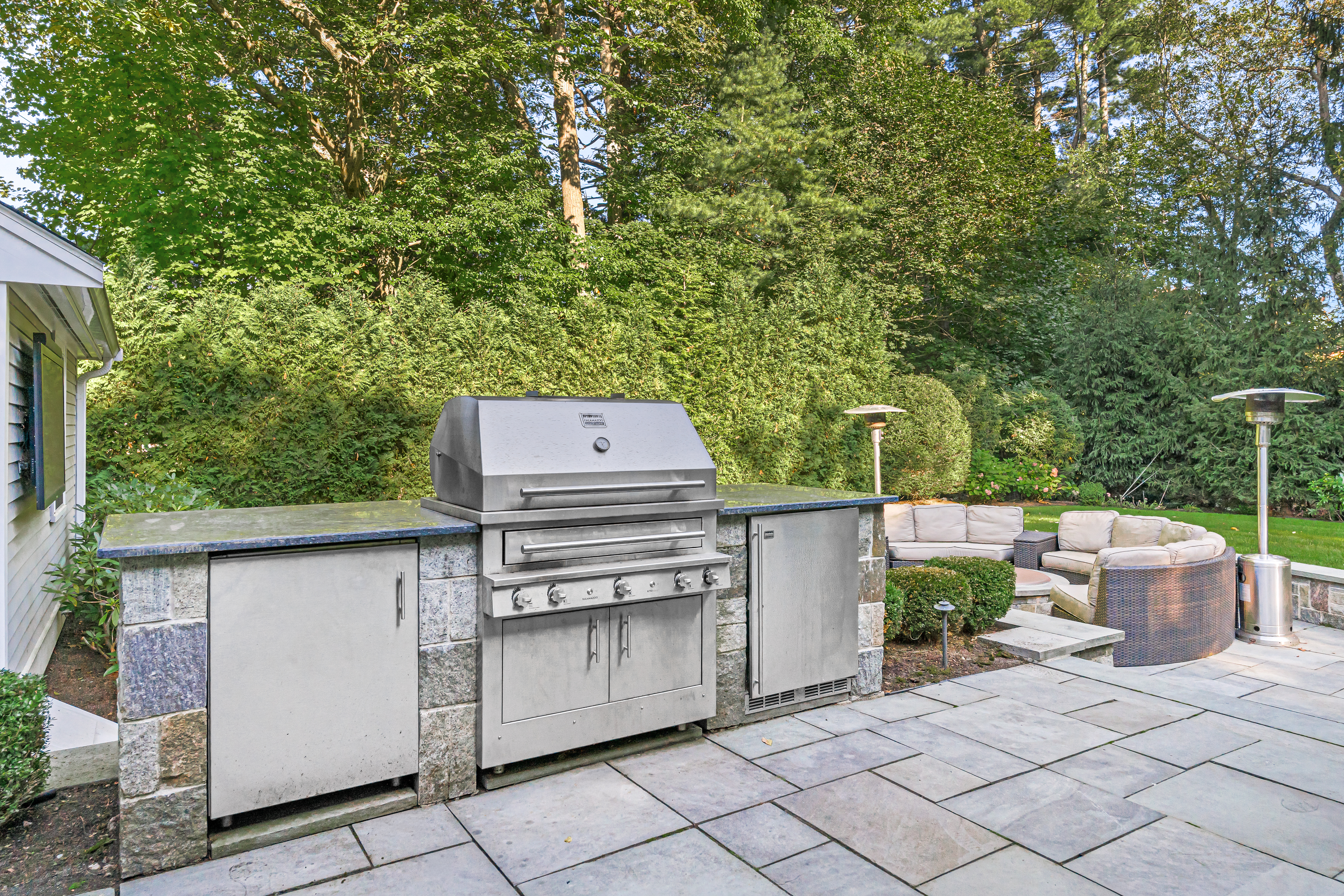 24 Radcliffe Road Wellesley, MA 02482 - Photo 4 of 12