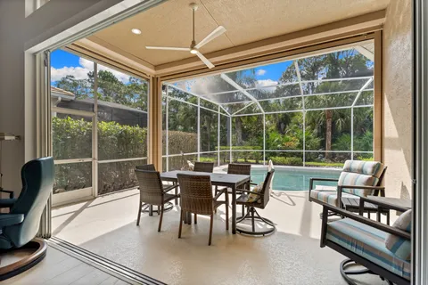 $995,000 | 1717 Winding Oaks Way, Naples, FL 34109