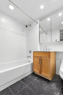 $720,000 | 516 West 47th Street, Unit S3E | Hell's Kitchen