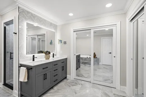 Contact Agent | 5313 Massachusetts Avenue, Bethesda, MD 20816