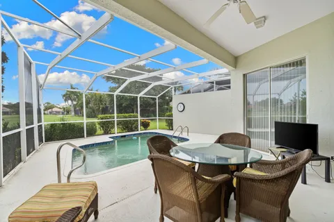 $725,000 | 1843 Leamington Lane, Naples, FL 34109