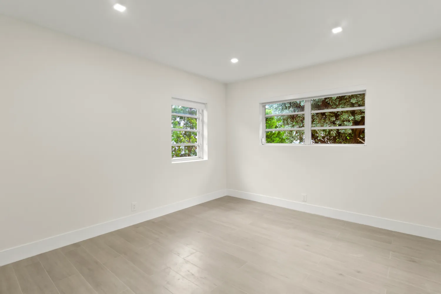 $13,900 | 1261 98th Street, Bay Harbor Islands, FL 33154